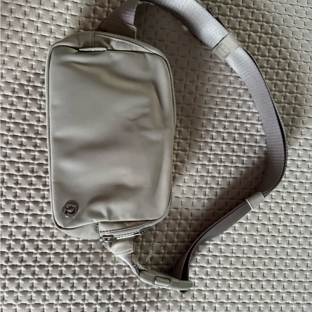 Lululemon Athletica Gray Belt Bag with Circular Logo